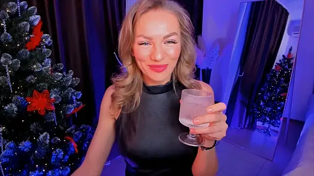 Snapshot of Oliva_Candy chatting on 01-11-25, 02:47 Oliva Candy online show from 01-11-25, 02:47