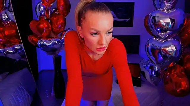 Snapshot of Oliva_Candy chatting on 02-11-25, 10:48 Oliva Candy online show from 02-11-25, 10:48