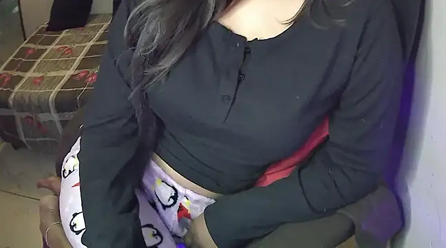 Snapshot of J_kaur chatting on 02-22-25, 04:29 J kaur online show from 02-22-25, 04:29