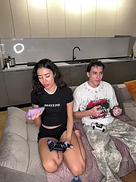 Alexiaa2006 online show from 02-05-26, 08:02