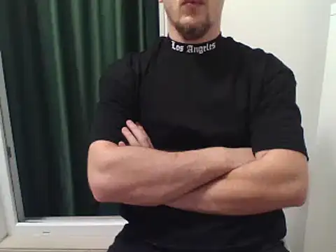 Snapshot of couplehot992 chatting on 01-05-25, 06:02 couplehot992 online show from 01-05-25, 06:02