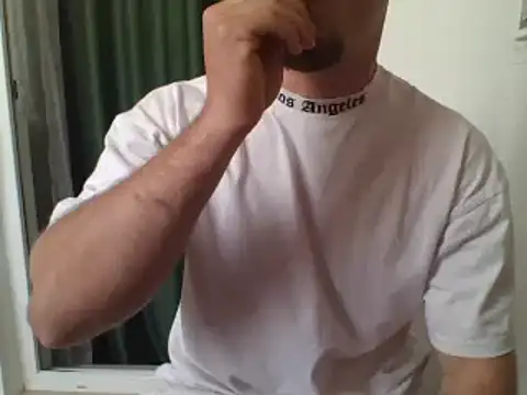 Snapshot of couplehot992 chatting on 03-11-25, 02:29 couplehot992 online show from 03-11-25, 02:29