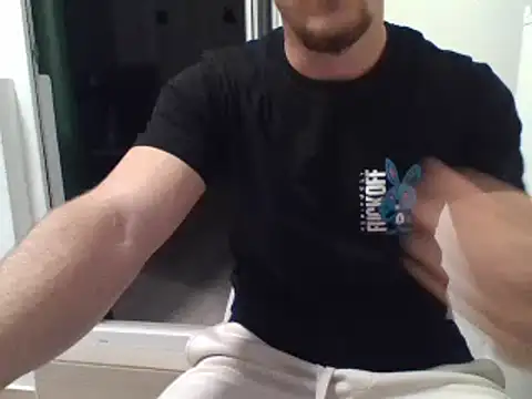 Snapshot of couplehot992 chatting on 03-15-25, 07:38 couplehot992 online show from 03-15-25, 07:38