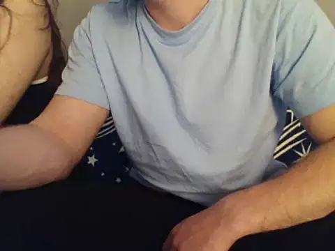 Snapshot of couplehot992 chatting on 03-16-25, 07:06 couplehot992 online show from 03-16-25, 07:06