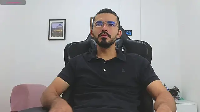 Massimoo 07 online show from 12-18-25, 04:35