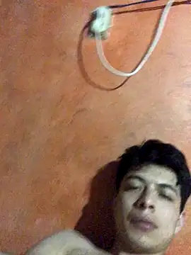 Snapshot of Wero4201 chatting on 09-16-25, 02:12 Wero4201 online show from 09-16-25, 02:12