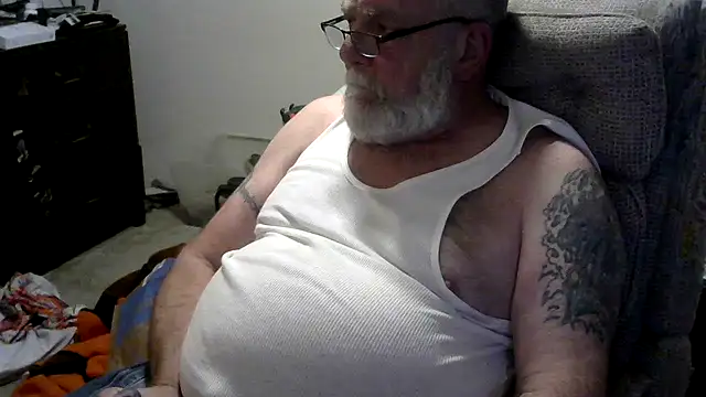 Snapshot of viejo_oso chatting on 02-14-26, 07:16 viejo oso online show from 02-14-26, 07:16