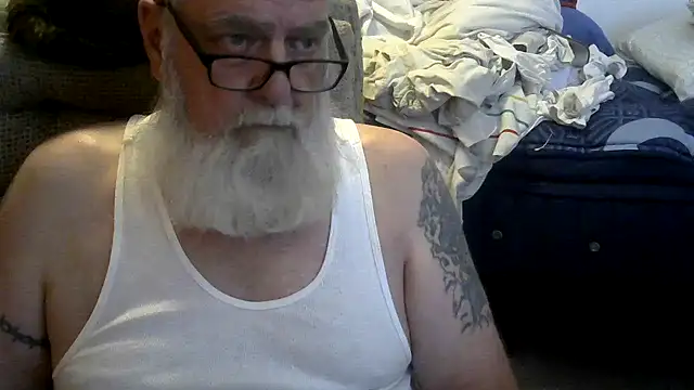 Snapshot of viejo_oso chatting on 08-02-26, 10:41 viejo oso online show from 08-02-26, 10:41