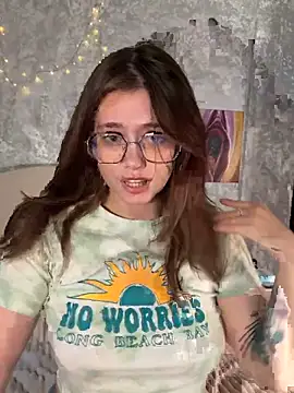 Sabrina shells online show from 09-11-25, 10:37