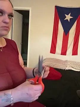 Snapshot of cloudy_couple444 chatting on 02-05-25, 02:48 cloudy couple444 online show from 02-05-25, 02:48