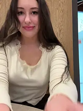 AndreaMood online show from 01-10-25, 12:58