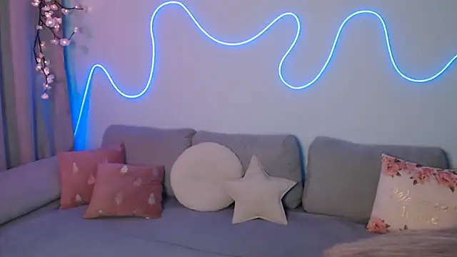 Haley Vixen online show from 11-11-25, 09:20