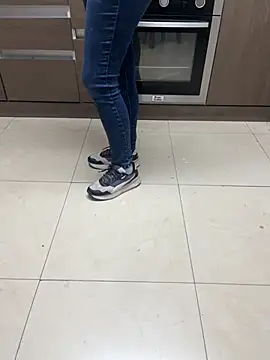 Gaby kat online show from 11-19-25, 02:39