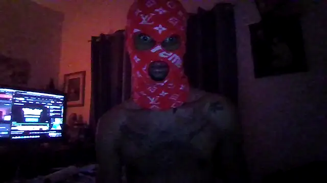 Snapshot of MrJSoFyne chatting on 12-31-24, 10:48 MrJSoFyne online show from 12-31-24, 10:48