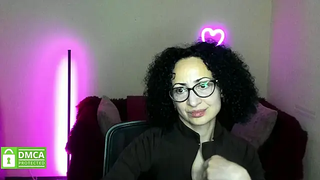 Arianasweety23 online show from 10-31-25, 06:31