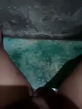 yaxom33 online show from 04-10-26, 12:16