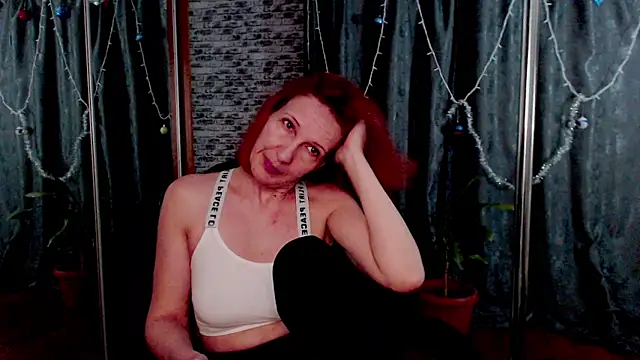 Snapshot of Colibri_ chatting on 01-08-25, 12:17 Colibri online show from 01-08-25, 12:17