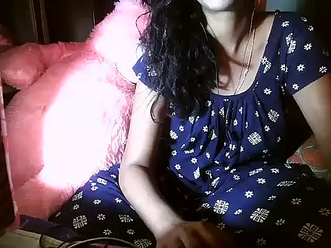 Half Girlfriend  online show from 10-21-25, 07:25