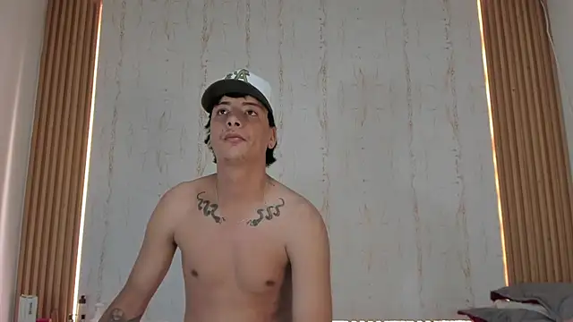 Snapshot of two_milkyway chatting on 06-06-26, 01:05 two milkyway online show from 06-06-26, 01:05