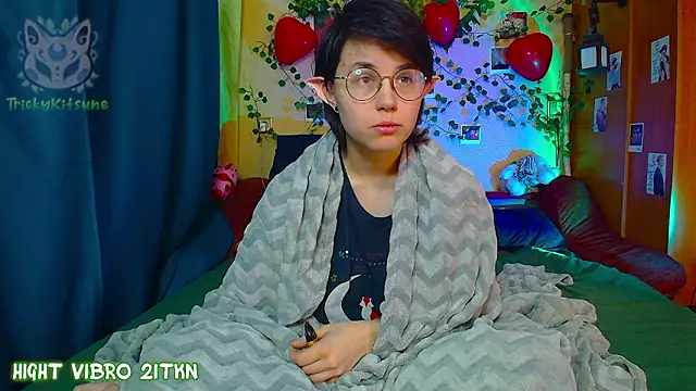 TrickyKitsune online show from 03-22-26, 09:34