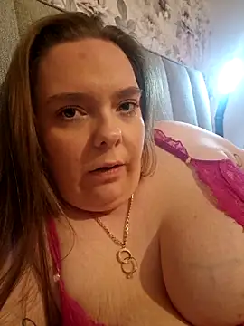 Snapshot of OFChloVIPxx chatting on 03-14-25, 11:00 OFChloVIPxx online show from 03-14-25, 11:00