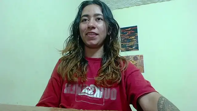 Snapshot of Maam_Ine chatting on 09-13-25, 01:05 Maam Ine online show from 09-13-25, 01:05