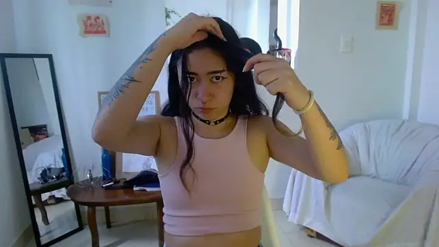 Snapshot of Maam_Ine chatting on 06-07-26, 01:26 Maam Ine online show from 06-07-26, 01:26