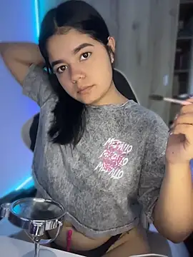 pretty angela1 online show from 04-24-26, 05:54