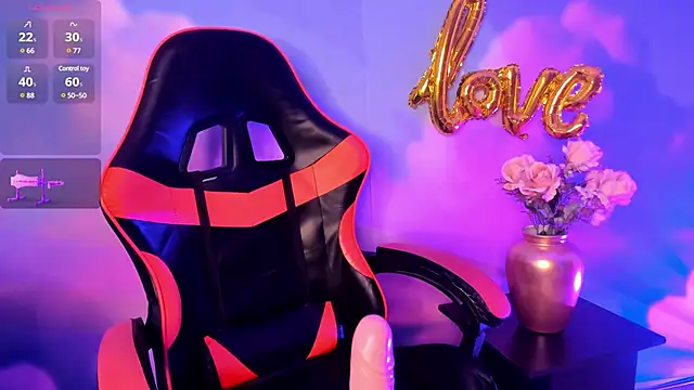 Snapshot of LunaPleasure chatting on 02-14-25, 01:56 LunaPleasure online show from 02-14-25, 01:56