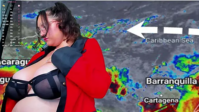 Snapshot of LunaPleasure chatting on 11-16-25, 06:08 LunaPleasure online show from 11-16-25, 06:08