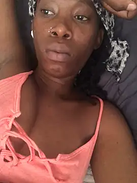 Snapshot of xxSexyTalia28 chatting on 12-29-24, 11:18 xxSexyTalia28 online show from 12-29-24, 11:18