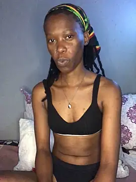 Snapshot of xxSexyTalia28 chatting on 02-21-26, 09:21 xxSexyTalia28 online show from 02-21-26, 09:21