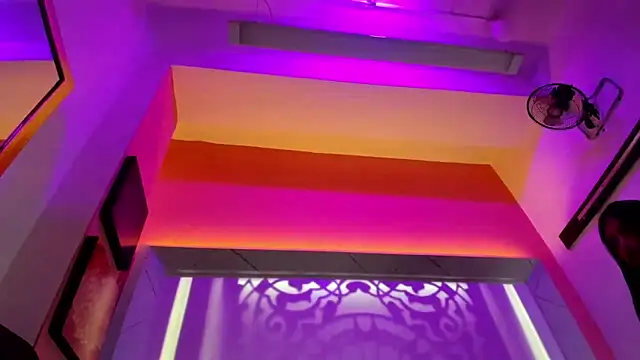 Chloe Martini online show from 06-19-26, 03:44