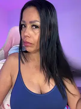 KarolRubi1 online show from 12-16-25, 10:48