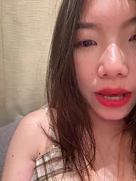 Snapshot of berberson chatting on 03-15-25, 02:12 berberson online show from 03-15-25, 02:12