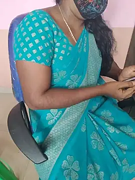 Snapshot of Tamil_roja69 chatting on 06-16-26, 05:43 Tamil roja69 online show from 06-16-26, 05:43