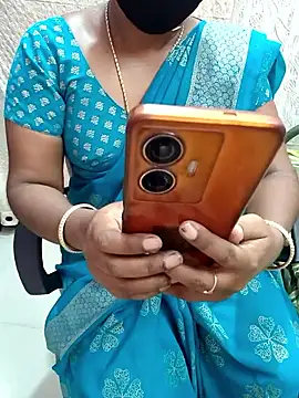 Snapshot of Tamil_roja69 chatting on 06-28-26, 03:07 Tamil roja69 online show from 06-28-26, 03:07