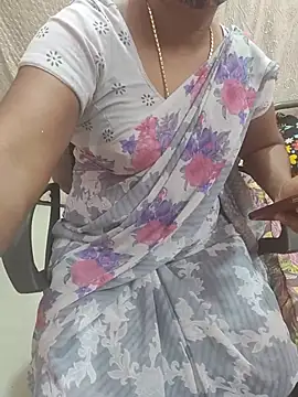 Snapshot of Tamil_roja69 chatting on 07-15-26, 02:11 Tamil roja69 online show from 07-15-26, 02:11