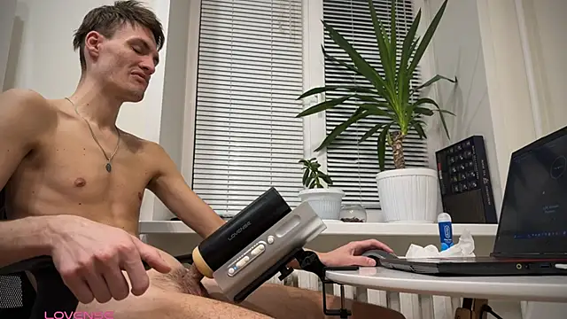 Snapshot of BrendanSilvers chatting on 01-30-25, 08:31 BrendanSilvers online show from 01-30-25, 08:31