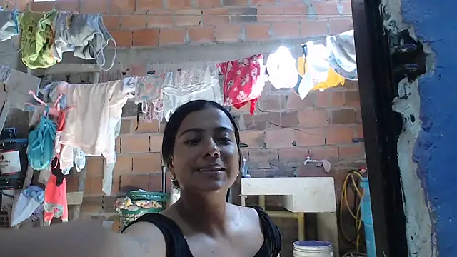 Coral0403 online show from 12-14-25, 03:28