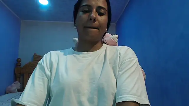 Coral0403 online show from 12-23-25, 02:09