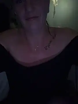 Snapshot of AlessasRoom chatting on 05-16-26, 06:32 AlessasRoom online show from 05-16-26, 06:32