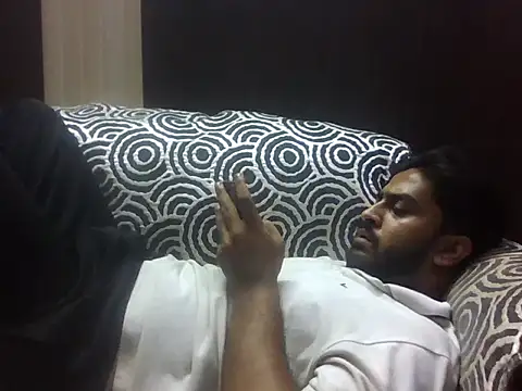 indihotguy online show from 10-07-25, 02:14