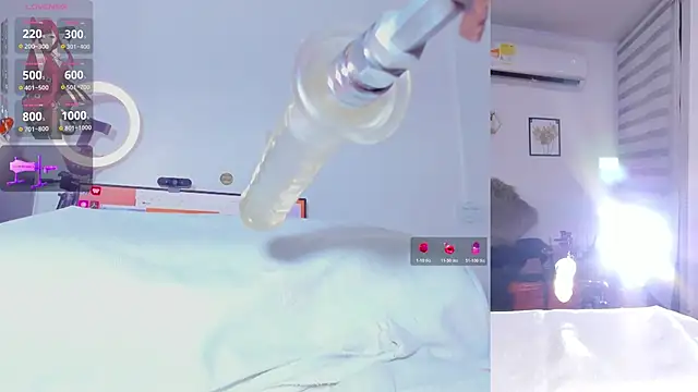 Snapshot of Maria_Jones_ chatting on 11-14-25, 01:15 Maria Jones online show from 11-14-25, 01:15