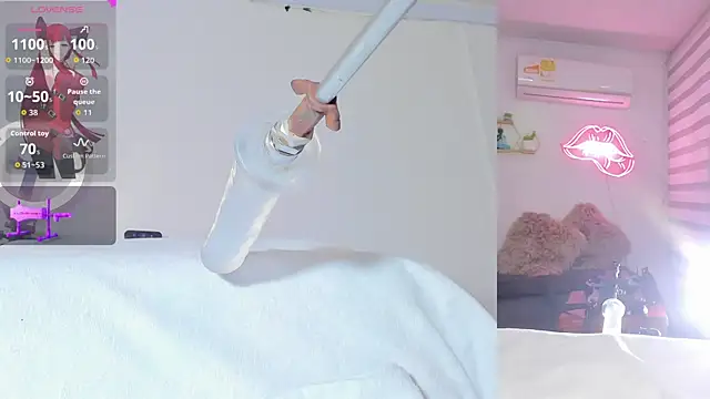 Maria Jones  online show from 04-22-26, 01:41