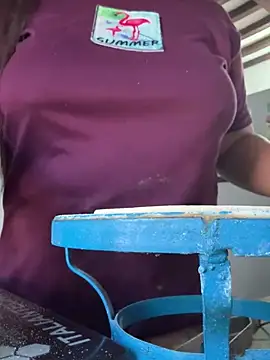 Snapshot of tanvihot2 chatting on 02-17-25, 03:47 tanvihot2 online show from 02-17-25, 03:47