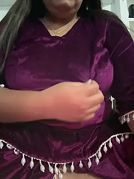 Snapshot of tanvihot2 chatting on 02-18-25, 03:10 tanvihot2 online show from 02-18-25, 03:10