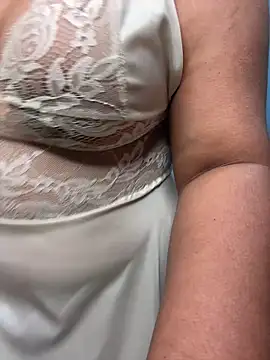 Snapshot of tanvihot2 chatting on 02-20-25, 02:13 tanvihot2 online show from 02-20-25, 02:13