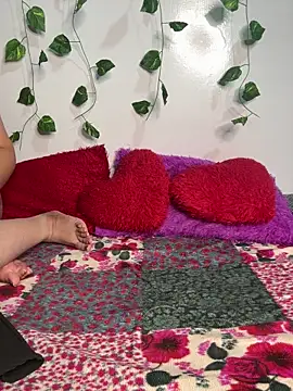 Snapshot of tanvihot2 chatting on 10-14-25, 03:02 tanvihot2 online show from 10-14-25, 03:02