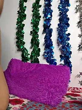 Snapshot of tanvihot2 chatting on 11-12-25, 03:51 tanvihot2 online show from 11-12-25, 03:51